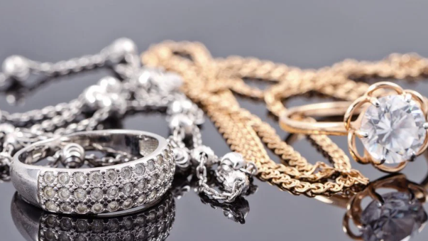 From Sketch to Sparkle: How Fine Jewelry is Created